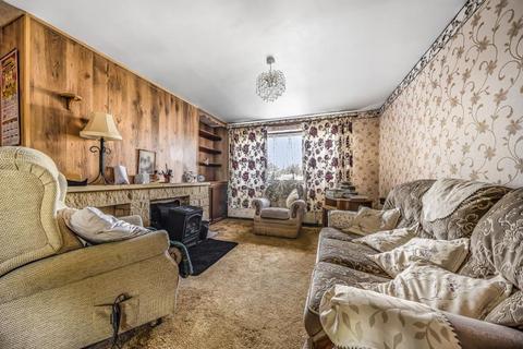 4 bedroom semi-detached house for sale, Carterton,  Oxfordshire,  OX18