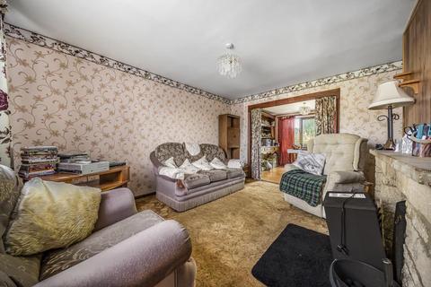 16 Daubigny Mead, Brize Norton, Carterton, OX18 3QE