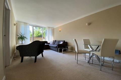 2 bedroom apartment to rent, WEYBRIDGE, SURREY