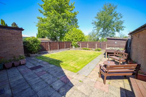 3 bedroom semi-detached house for sale, Greenfields Crescent, Ashton-In-Makerfield, WN4 8QY