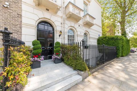 Hyde Park Street, Hyde Park, London
