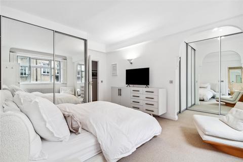 3 bedroom flat to rent, Portland Place, London