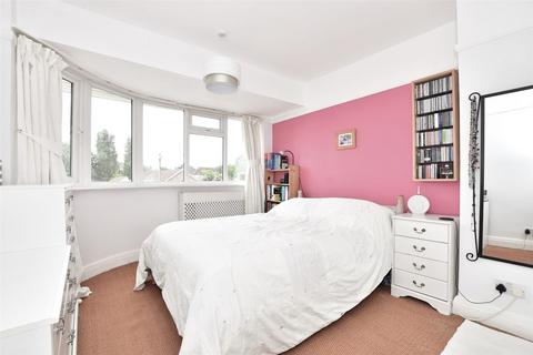 96 Sandcross Lane, Reigate, RH2 8EY