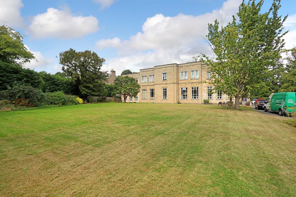 Woodhall Road, Colinton, Edinburgh, EH13 2 bed flat £1,350 pcm (£312 pw)
