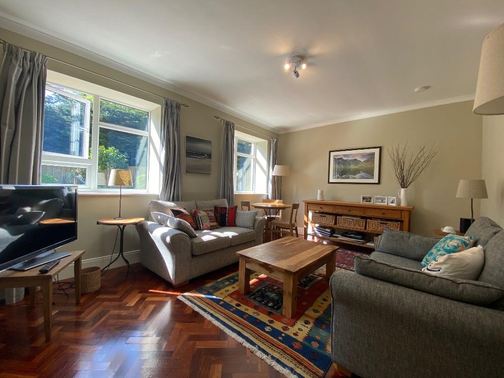 Woodhall Road, Colinton, Edinburgh, EH13 2 bed flat £1,350 pcm (£312 pw)