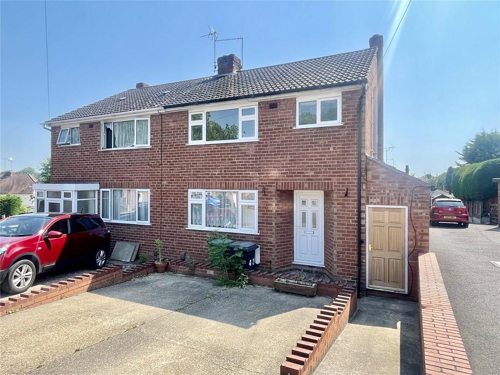 Harport Road, Redditch, B98 3 bed semidetached house £1,000 pcm (£