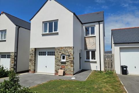 32 Aglets Way, St Austell, PL25 4GA