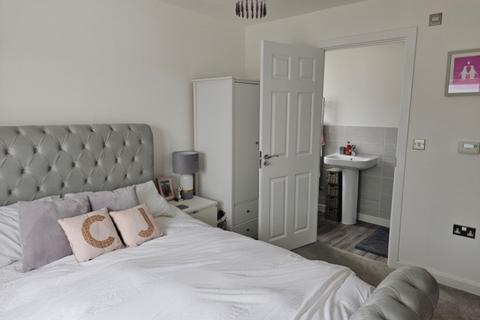 32 Aglets Way, St Austell, PL25 4GA