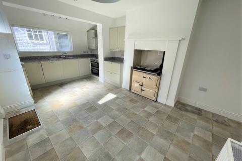 2 Avery Terrace, Lostwithiel, PL22 0AU