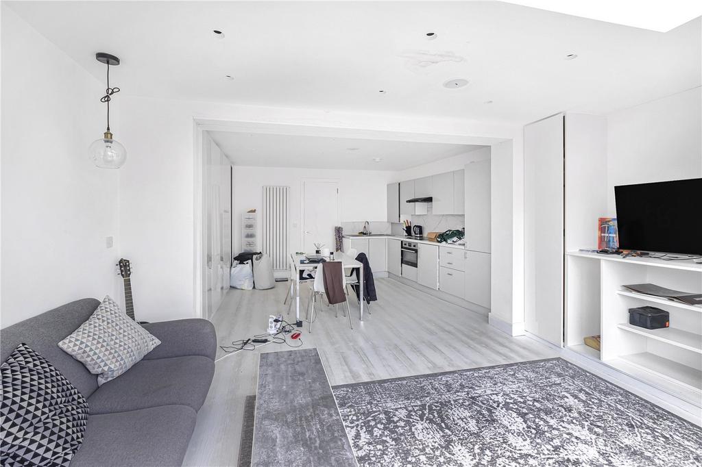 Kitchen/Reception