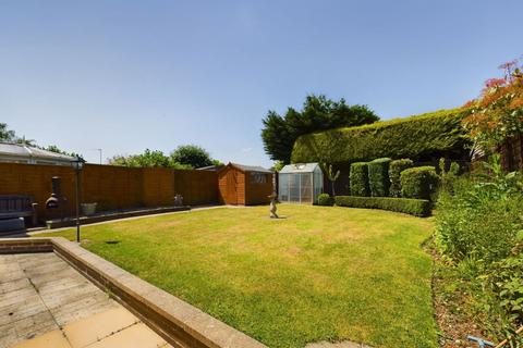 8 Ashmore, Long Buckby, Northampton, NN6 7RT