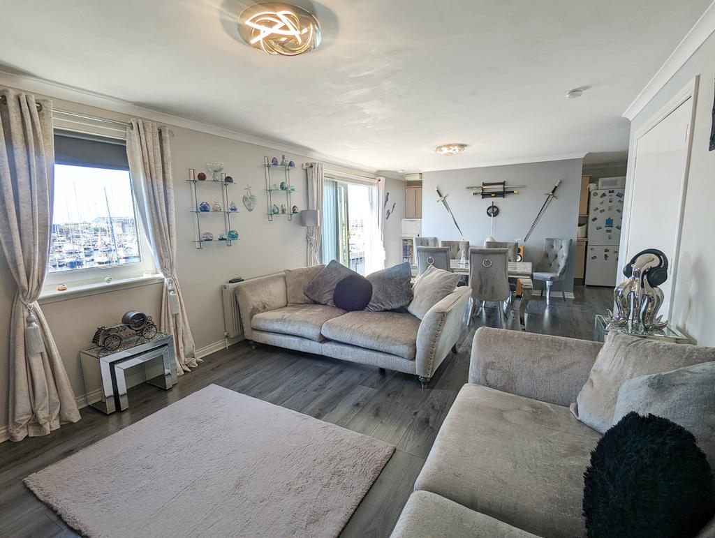 Mariners View, Ardrossan KA22 2 bed apartment £110,000