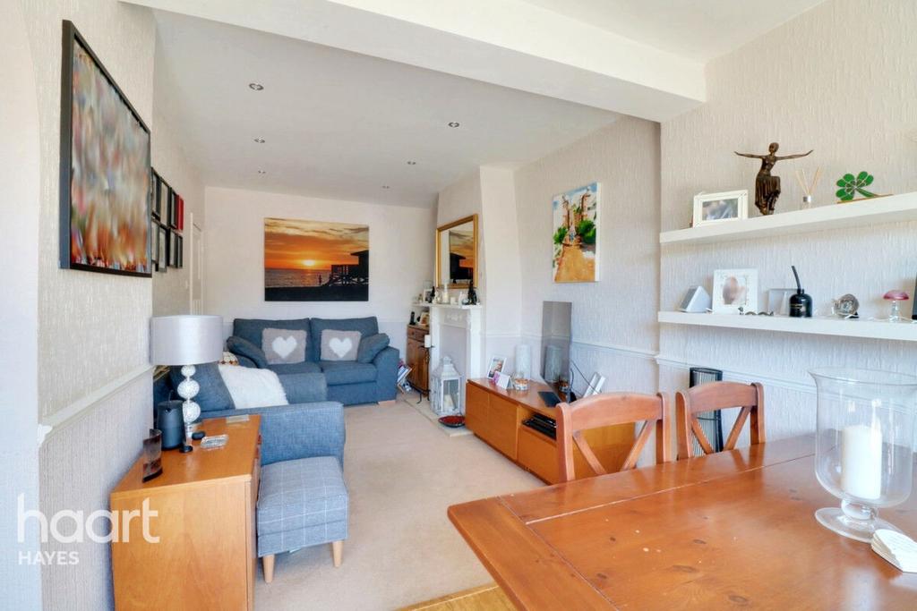 Fairholme Crescent, Hayes 3 bed semidetached house for sale £515,000
