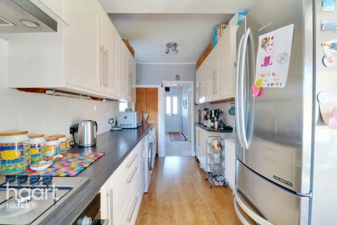 122 Fairholme Crescent, Hayes, UB4 8QU