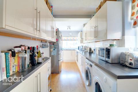 122 Fairholme Crescent, Hayes, UB4 8QU