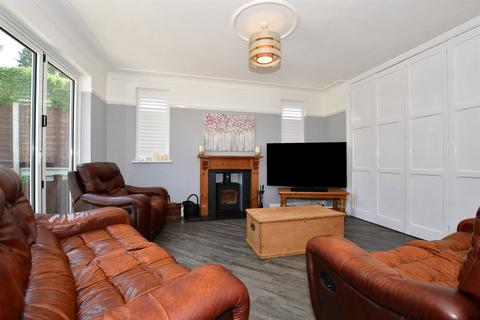 27 Eynsford Rise, Eynsford, Dartford, DA4 0HS
