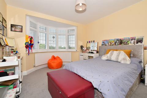 27 Eynsford Rise, Eynsford, Dartford, DA4 0HS