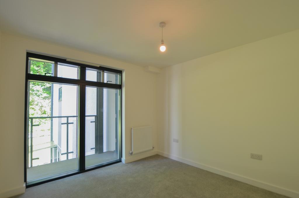 To Book A Viewing Call TPS Lostwithiel on 01208 87