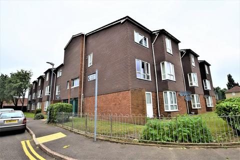 32 Aidan Close, Dagenham, RM8 3LE