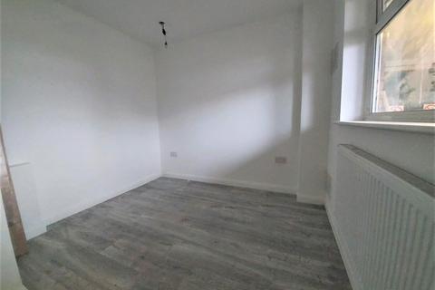32 Aidan Close, Dagenham, RM8 3LE