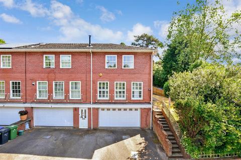 3 bedroom end of terrace house for sale, Cliftonville, Dorking, Surrey