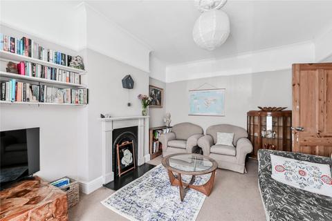 39 Thorold Road, London, N22 8YE