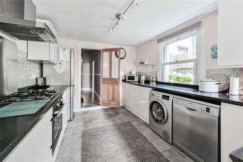 39 Thorold Road, London, N22 8YE