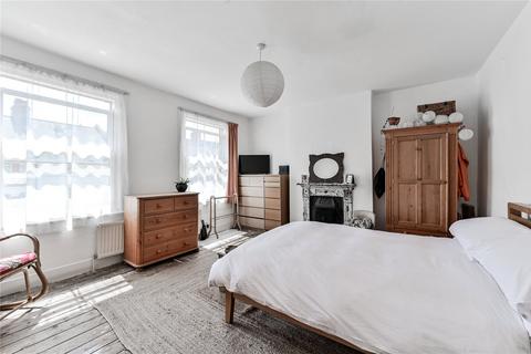 39 Thorold Road, London, N22 8YE