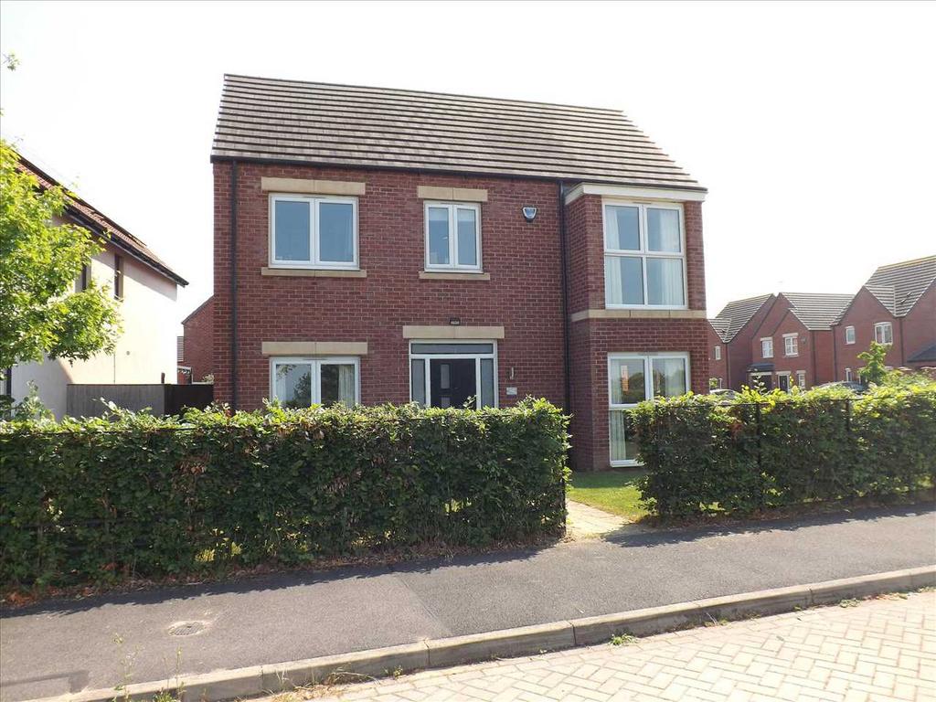 Harvester Way, Clowne, Chesterfield 4 bed detached house for sale £