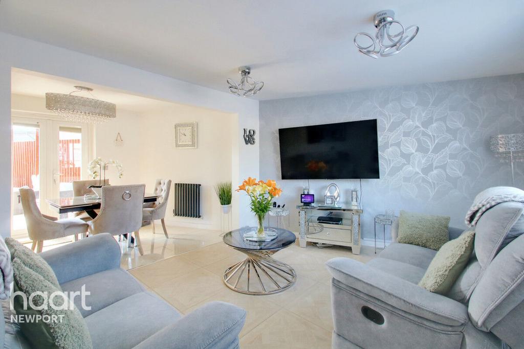 Ladyhill Road, Newport 5 bed terraced house for sale £260,000