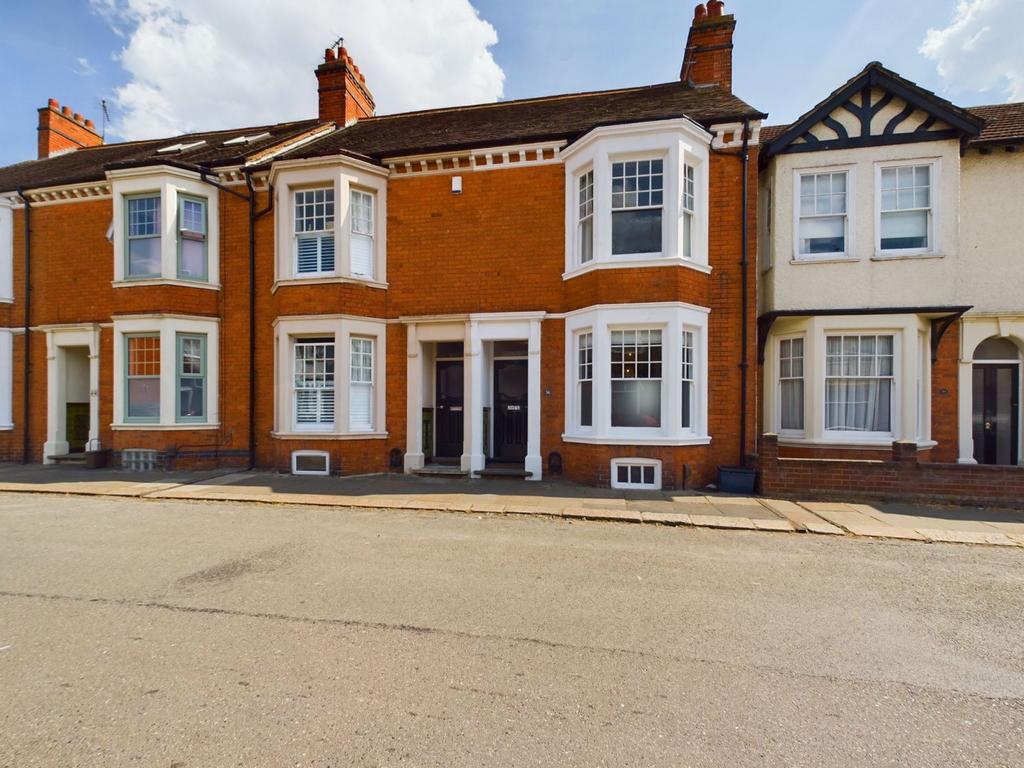 King Edward Road, Abington, Northampton NN1 5LU 3 bed terraced house