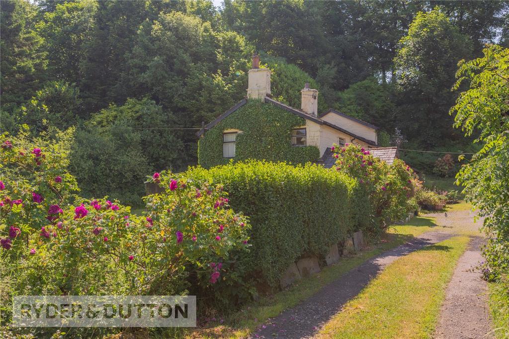 Holme Street, Stacksteads, Rossendale, OL13 4 bed detached house for