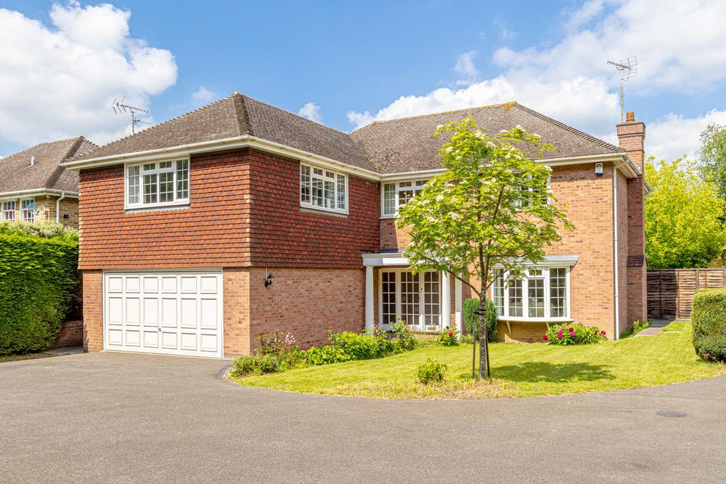 Billericay CM11 5 bed detached house for sale £1,250,000