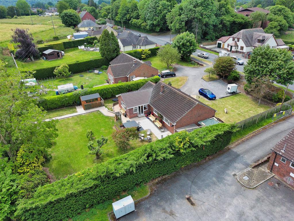 Knapps, Shillingstone, Blandford Forum, Dorset, DT11 3 bed bungalow for sale £550,000