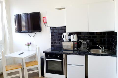 Studio to rent, Studio 6 The White Horse Woolwich Road London SE7 8LQ