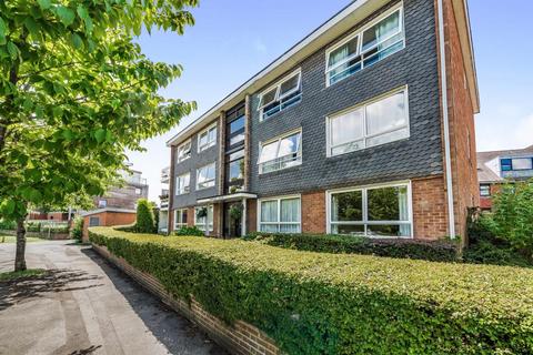 2 bedroom apartment to rent, Hewgate Court,  Henley on Thames,  RG9