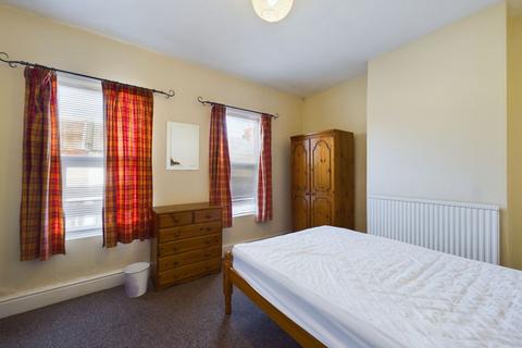 4 Cedar Road, Northampton, NN1 4RN