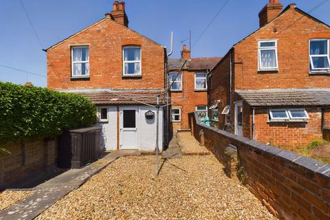 4 Cedar Road, Northampton, NN1 4RN