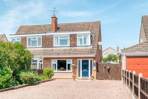 9 Laxton Avenue, Worcester, WR2 6EJ