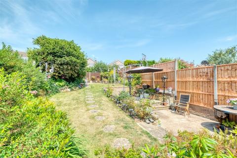 9 Laxton Avenue, Worcester, WR2 6EJ