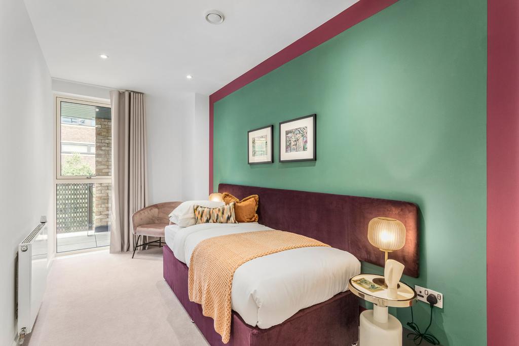 013 Low Res 2 Bed Showhome Photography Kings Grove S...