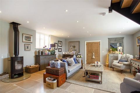 Paranna Huntley Road, Tibberton, Gloucester, GL19 3AF