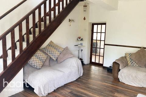 5 Cherry Walk, Monmouth, NP25 5DE
