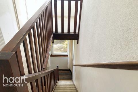 5 Cherry Walk, Monmouth, NP25 5DE