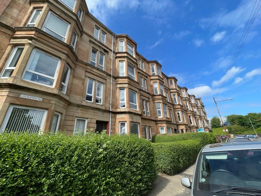 Lochleven Road, Battlefield, Glasgow, G42 2 bed flat £945 pcm (£218 pw)