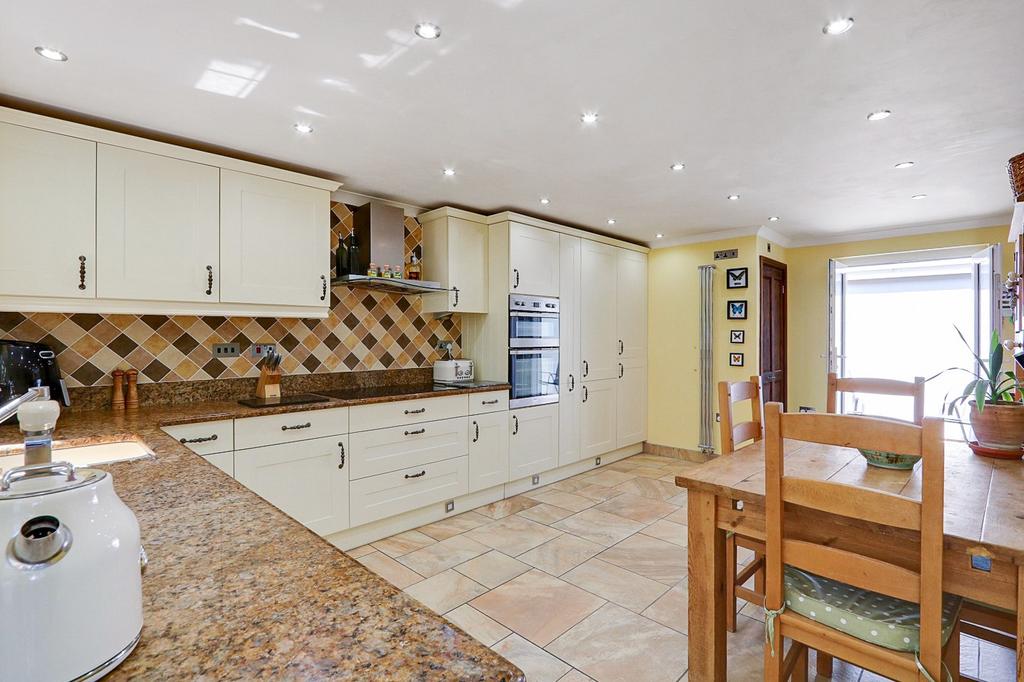 Kitchen Breakfast Room