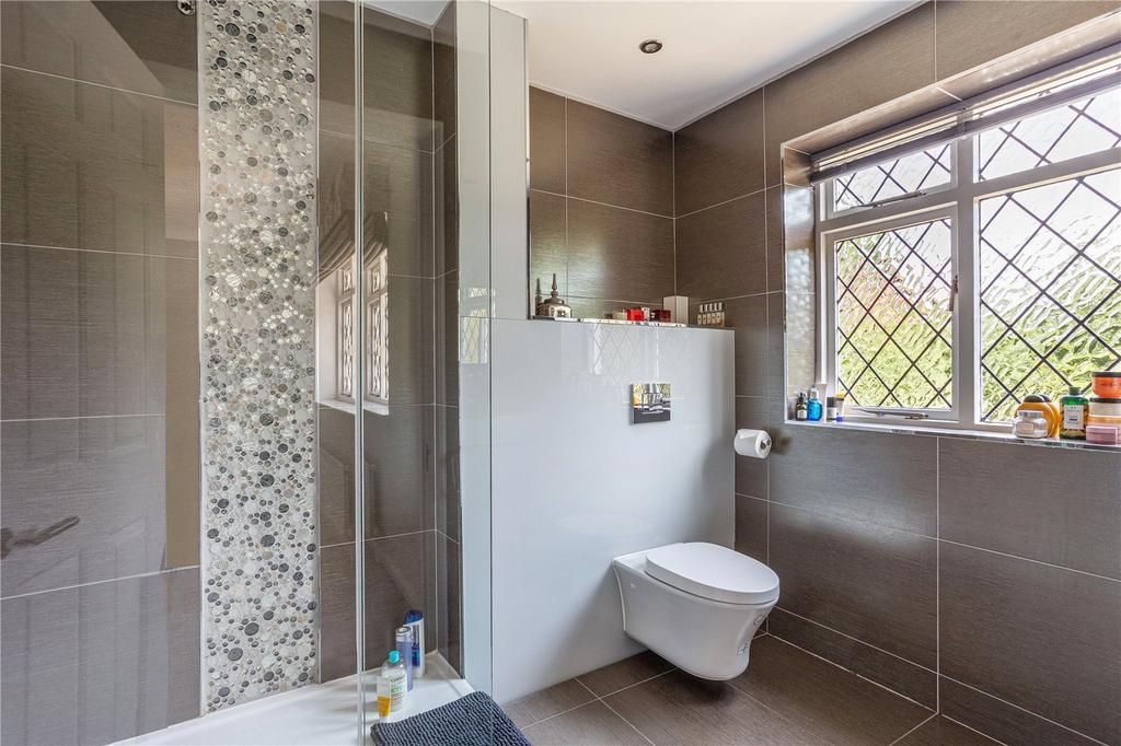 Family Shower Room