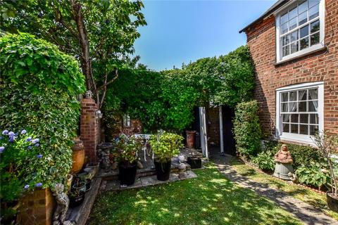 2 bedroom detached house for sale, George Street, Chesham, Buckinghamshire, HP5