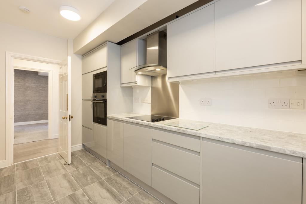 Kitchen (1)