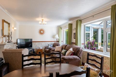 17 Tarnside Close, Stockport, SK2 5JB